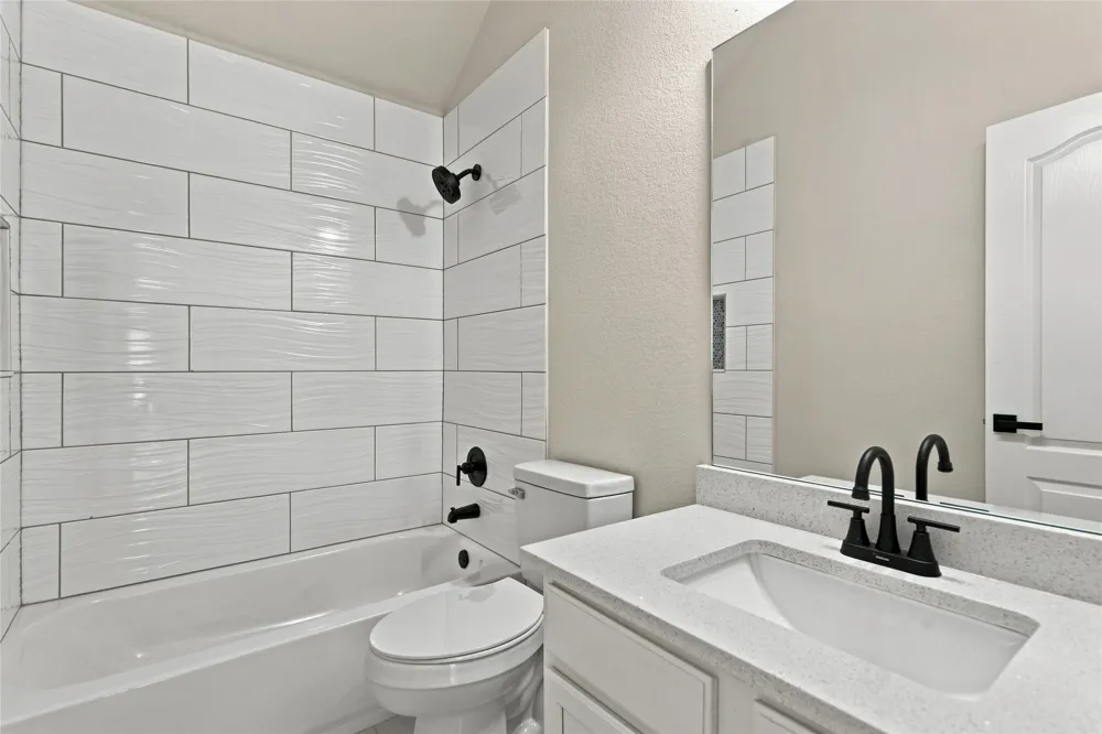 1401 Live Oak Lane Savannah, TX 76227