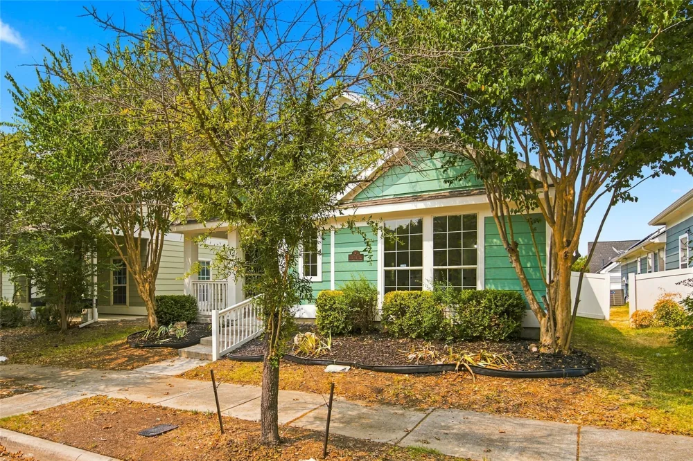 1401 Live Oak Lane Savannah, TX 76227