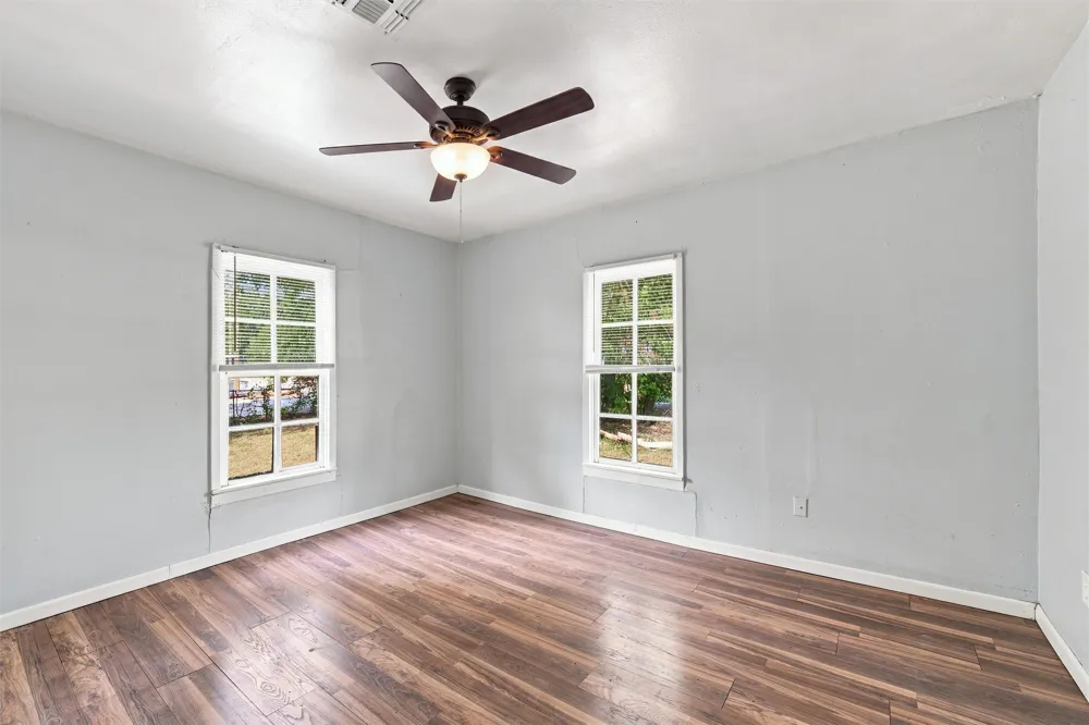 114 Avenue A Moody, TX 76557