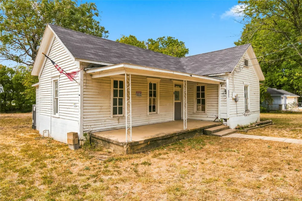 114 Avenue A Moody, TX 76557