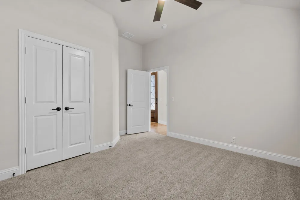 609 Pawprint Hollow Godley, TX 76044
