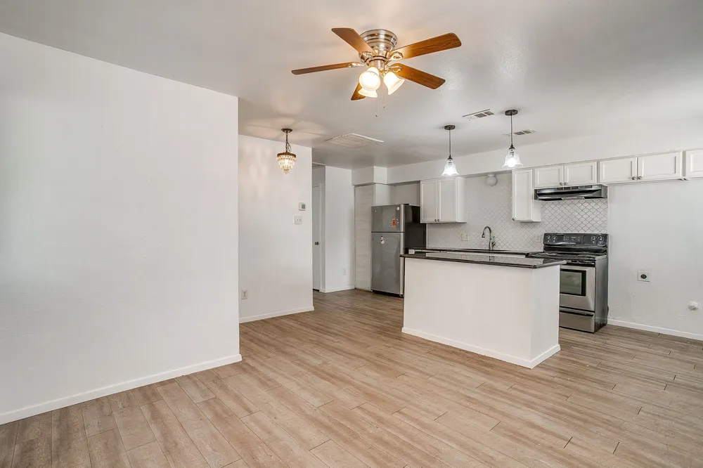 1421 5th Avenue Fort Worth, TX 76104