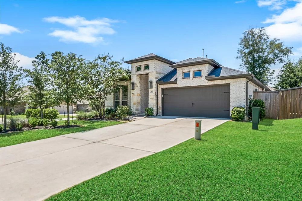 405 Elevation Avenue Montgomery, TX 77316