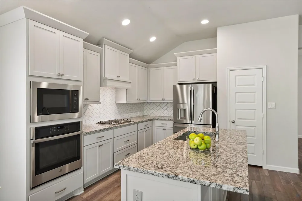 405 Elevation Avenue Montgomery, TX 77316