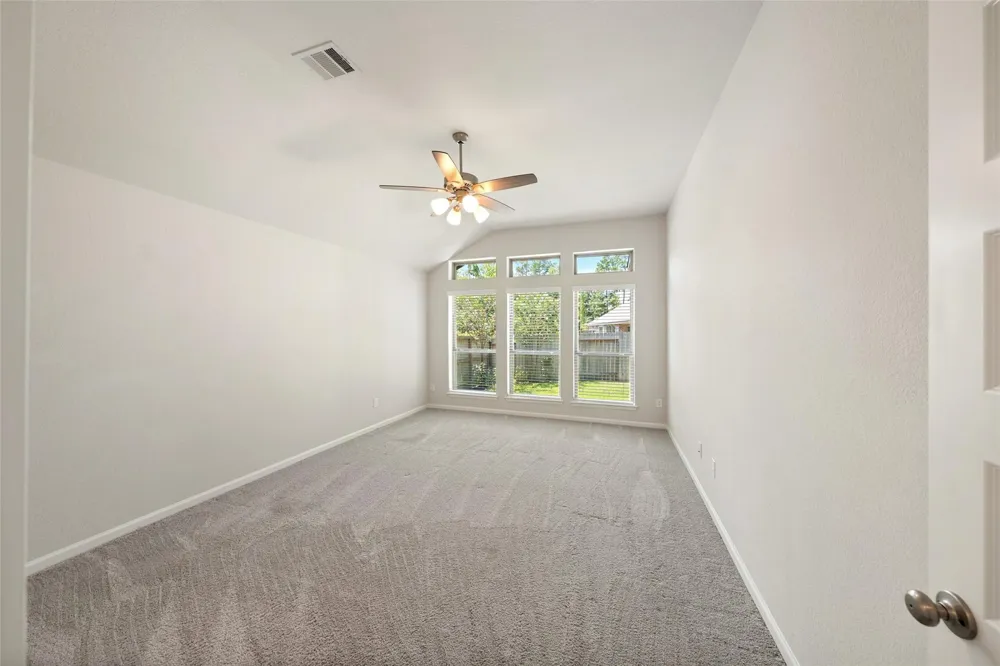 405 Elevation Avenue Montgomery, TX 77316