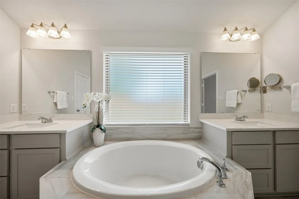 405 Elevation Avenue Montgomery, TX 77316