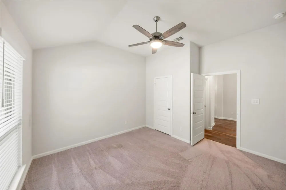 405 Elevation Avenue Montgomery, TX 77316