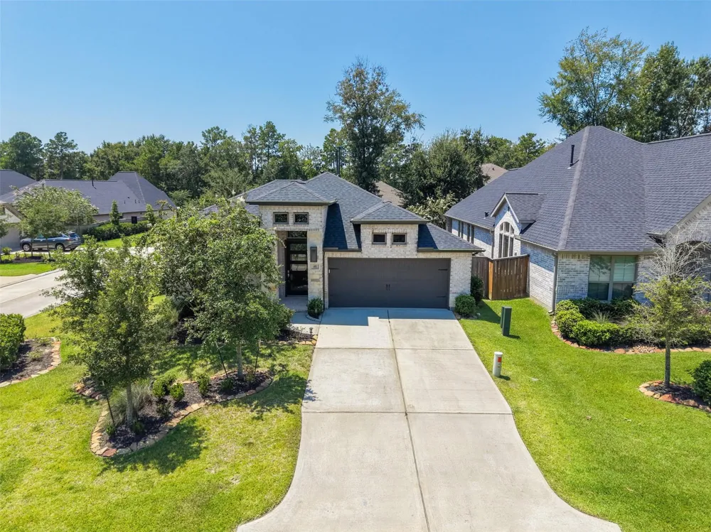 405 Elevation Avenue Montgomery, TX 77316