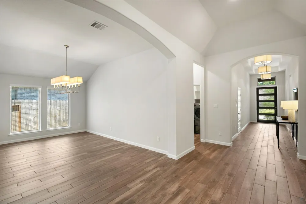 405 Elevation Avenue Montgomery, TX 77316