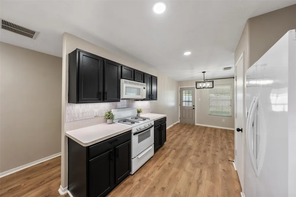 7826 Chervil Lane Baytown, TX 77521