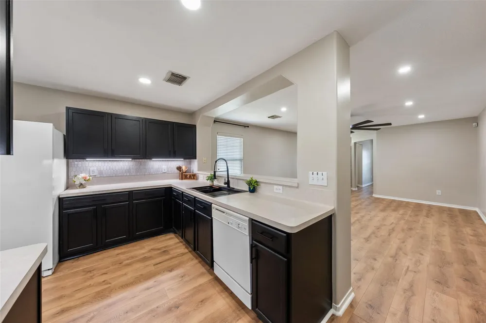 7826 Chervil Lane Baytown, TX 77521