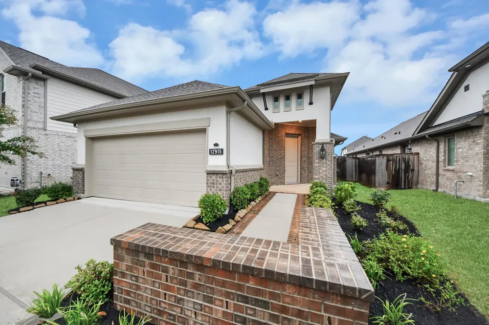 12915 California Palm Court Cypress, TX 77433