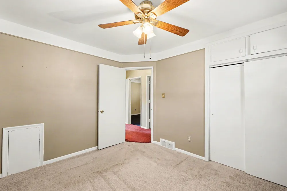 32011 Saint Margaret Saint Clair Shores, MI 48082