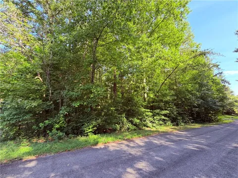 1621 Beechwood Road