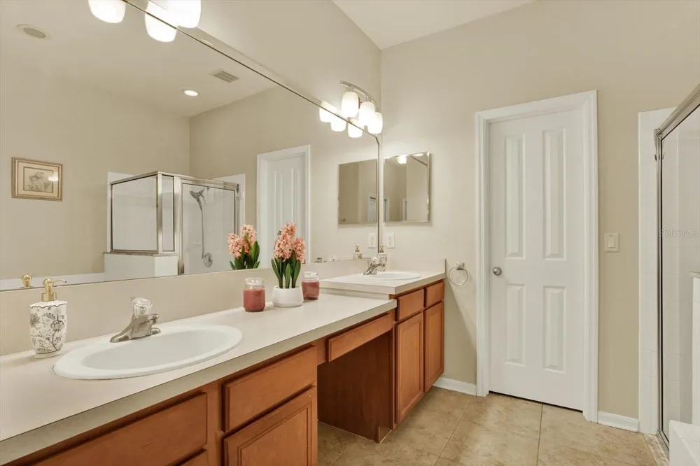 19144 WEYMOUTH DRIVE Land O Lakes, FL 34638