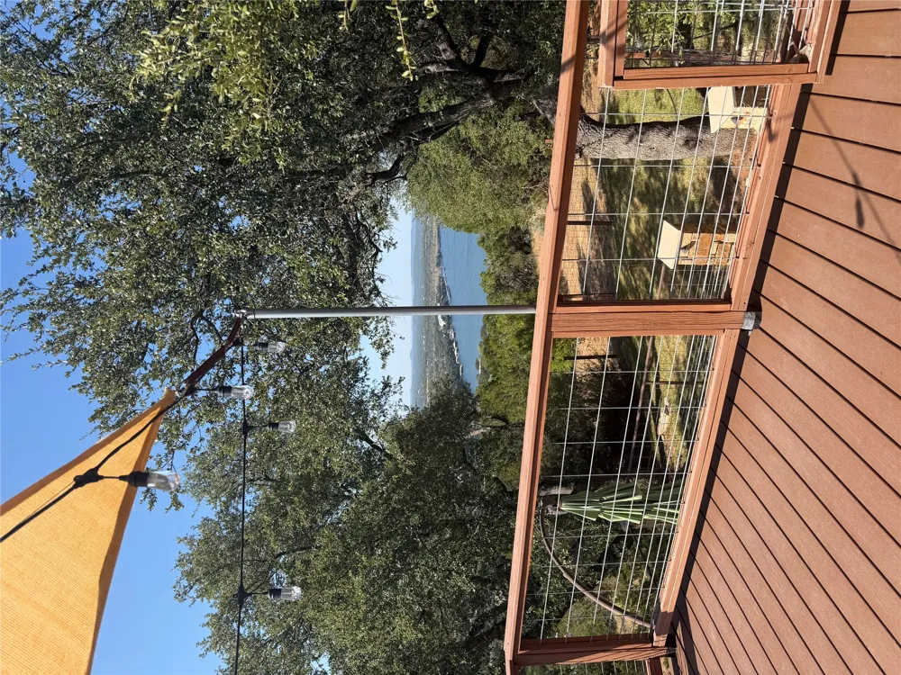 400 Ronay Drive Spicewood, TX 78669