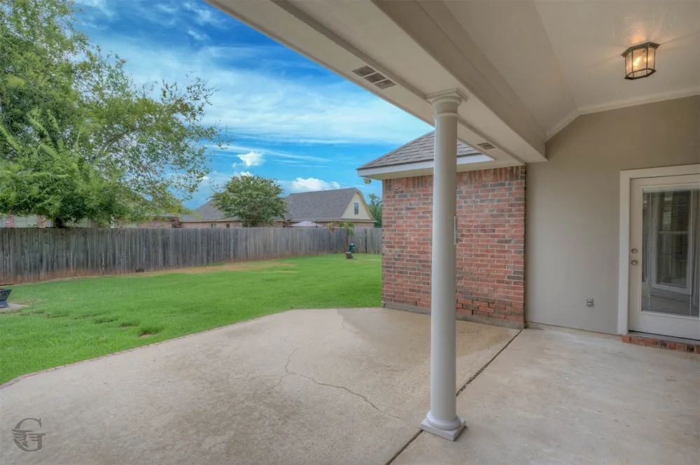 403 Half Moon Lane Bossier City, LA 71111