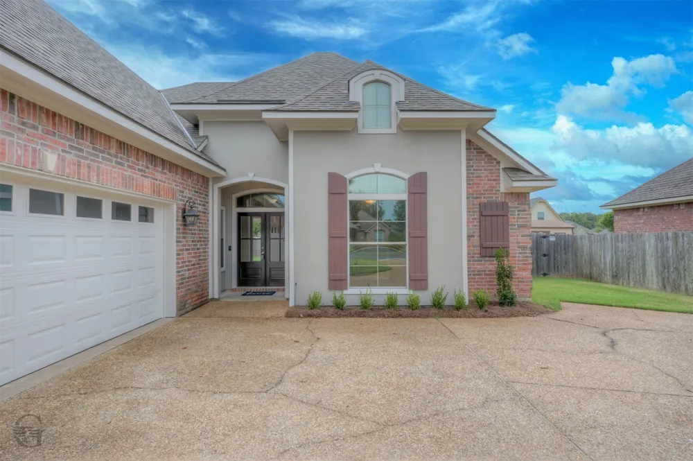 403 Half Moon Lane Bossier City, LA 71111