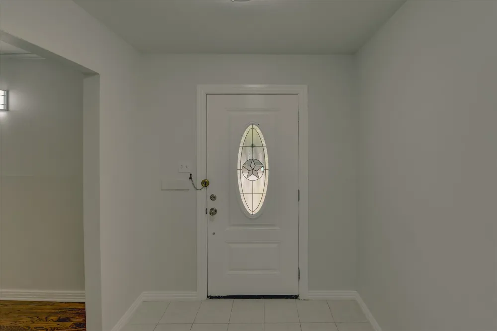 1100 Wade Hampton Street Benbrook, TX 76126