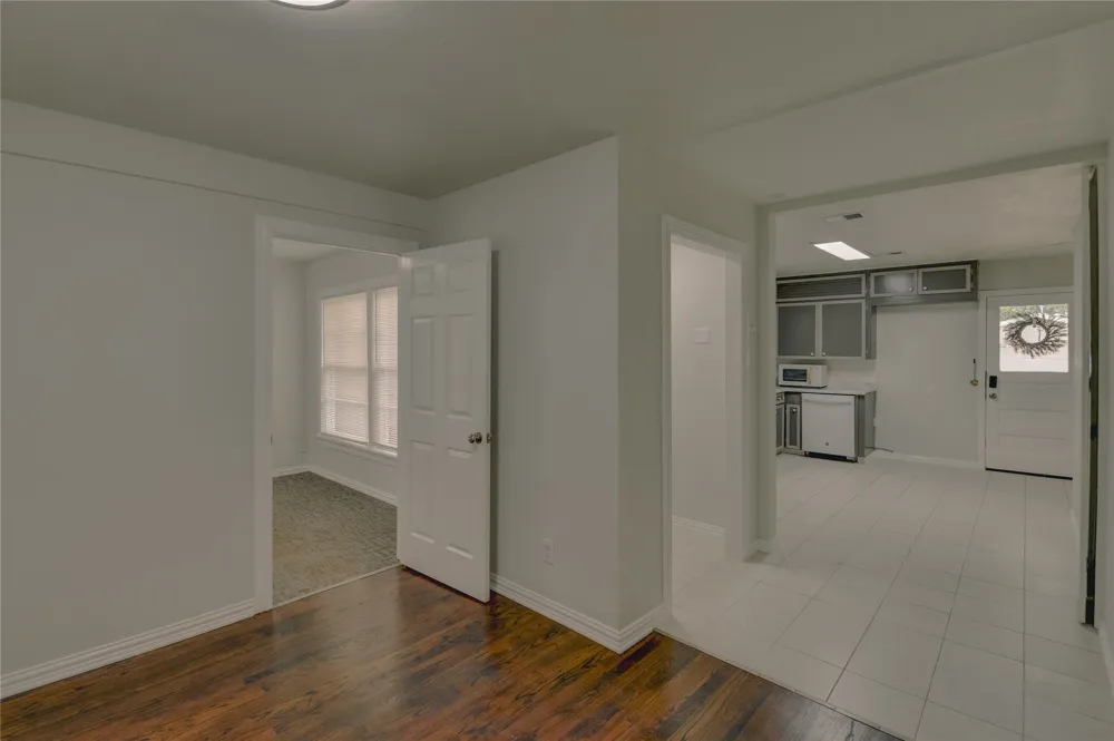 1100 Wade Hampton Street Benbrook, TX 76126