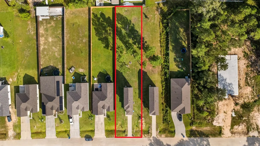 1044 Road 5203 Cleveland, TX 77327