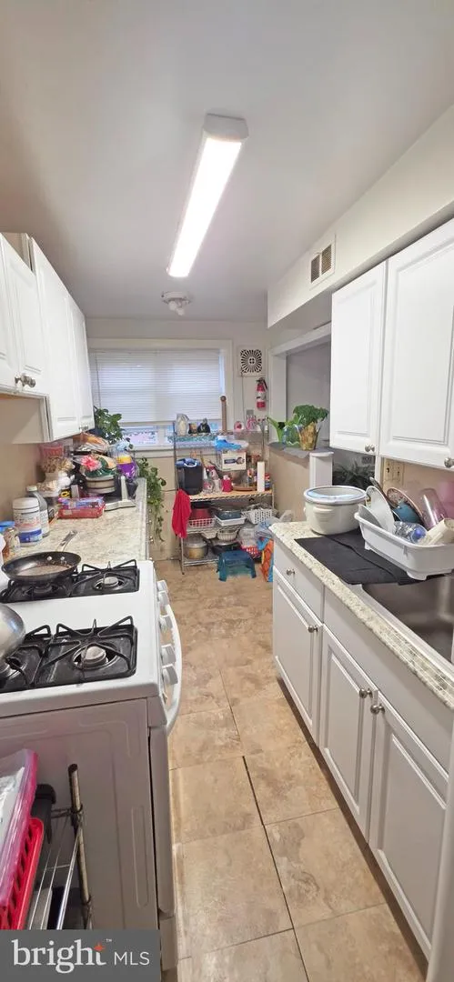 729 BENNINGTON ROAD Folcroft, PA 19032
