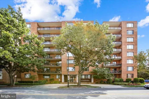 3315 WISCONSIN AVENUE #B3