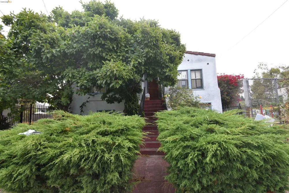 1922 Fairview St Berkeley, CA 94703