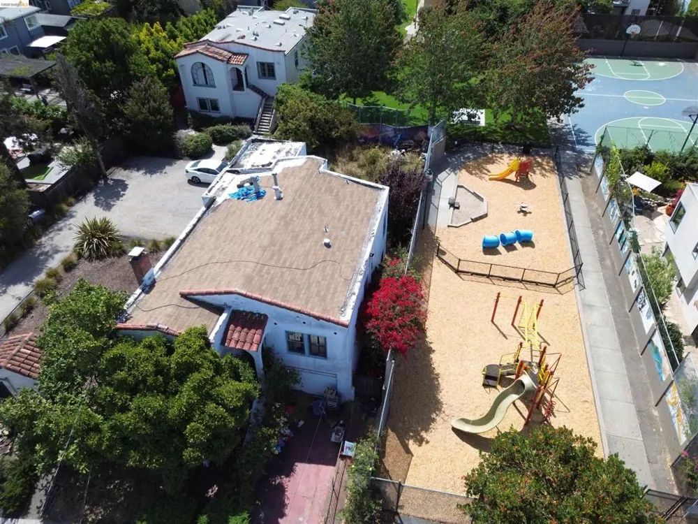 1922 Fairview St Berkeley, CA 94703