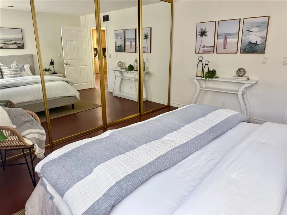 1600 Ardmore #229 Hermosa Beach, CA 90254
