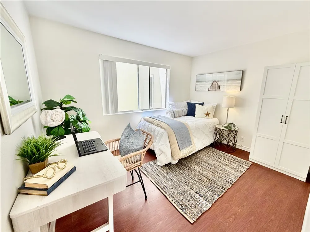 1600 Ardmore #229 Hermosa Beach, CA 90254