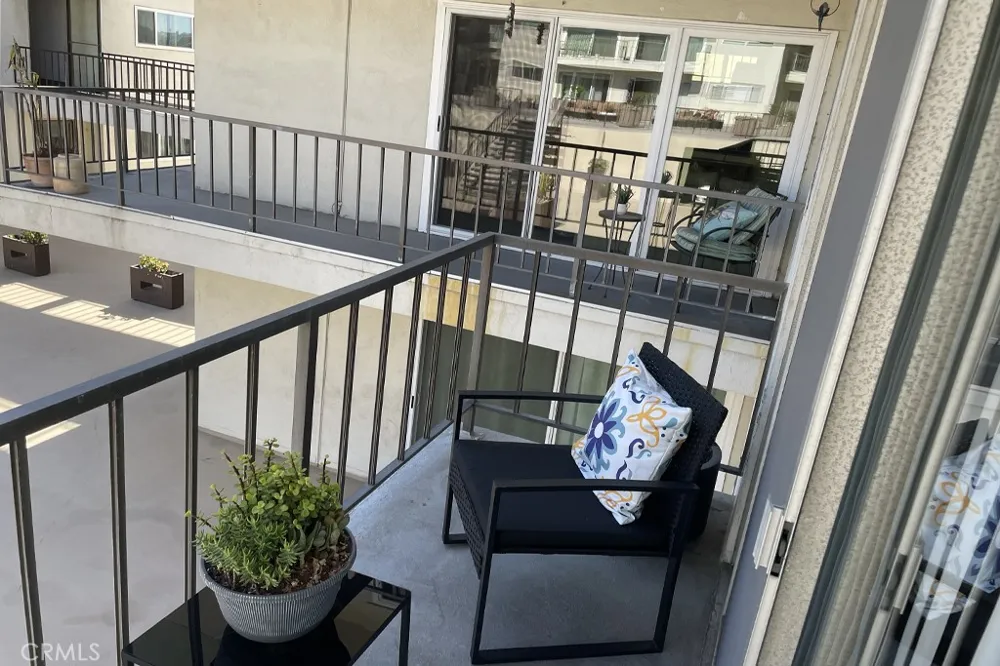 1600 Ardmore #229 Hermosa Beach, CA 90254