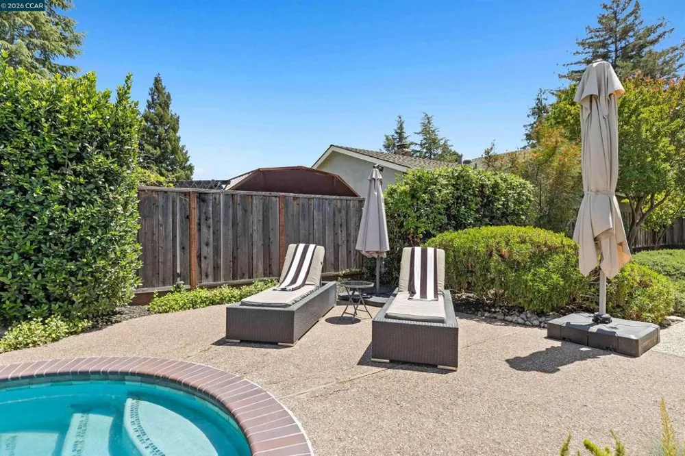 616 Minert Rd Walnut Creek, CA 94598