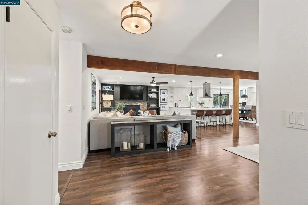 616 Minert Rd Walnut Creek, CA 94598