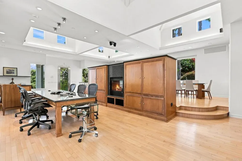 30306 Via Maria Elena Bonsall, CA 92003