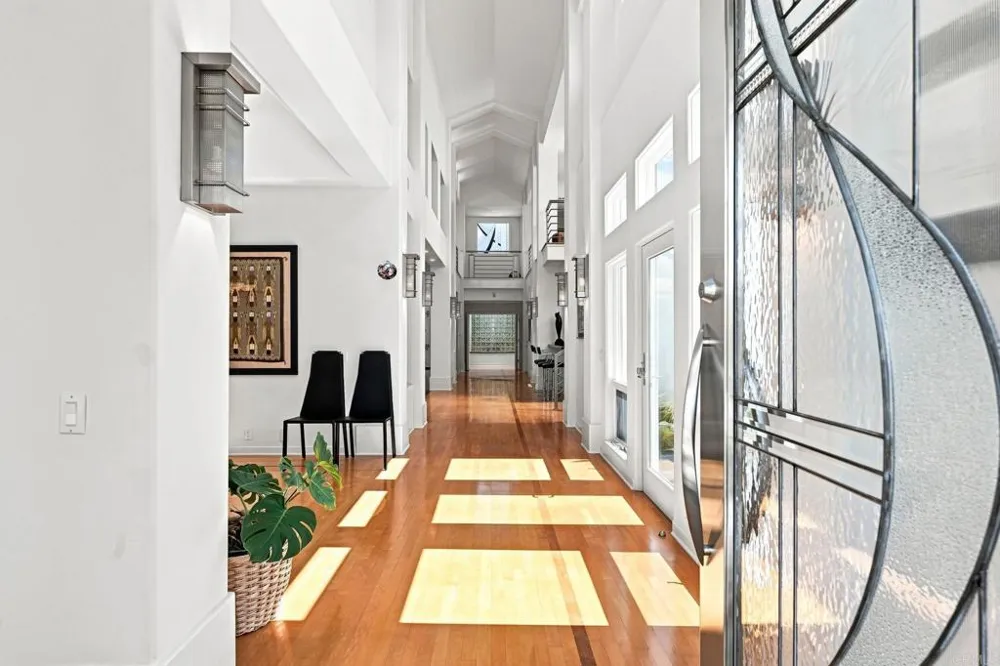 30306 Via Maria Elena Bonsall, CA 92003