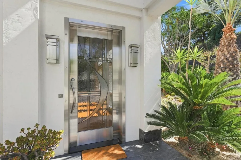 30306 Via Maria Elena Bonsall, CA 92003