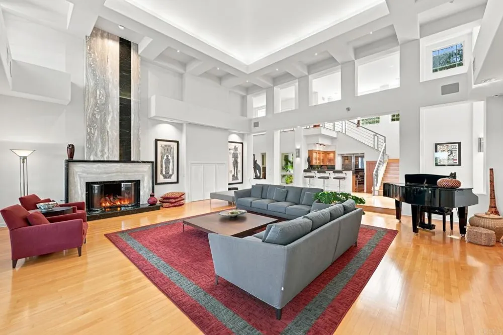 30306 Via Maria Elena Bonsall, CA 92003