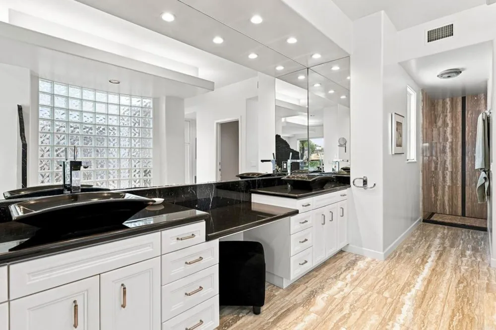 30306 Via Maria Elena Bonsall, CA 92003