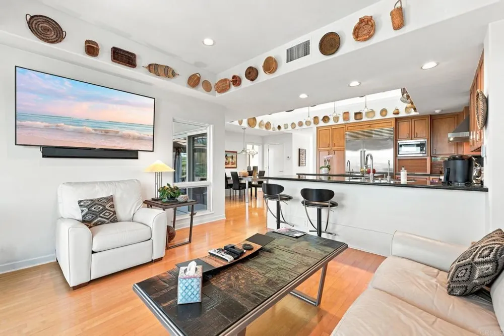 30306 Via Maria Elena Bonsall, CA 92003