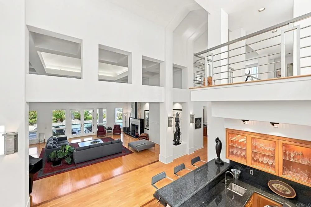 30306 Via Maria Elena Bonsall, CA 92003