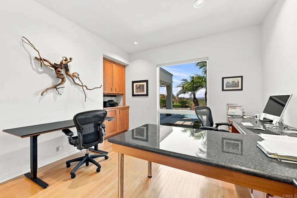 30306 Via Maria Elena Bonsall, CA 92003