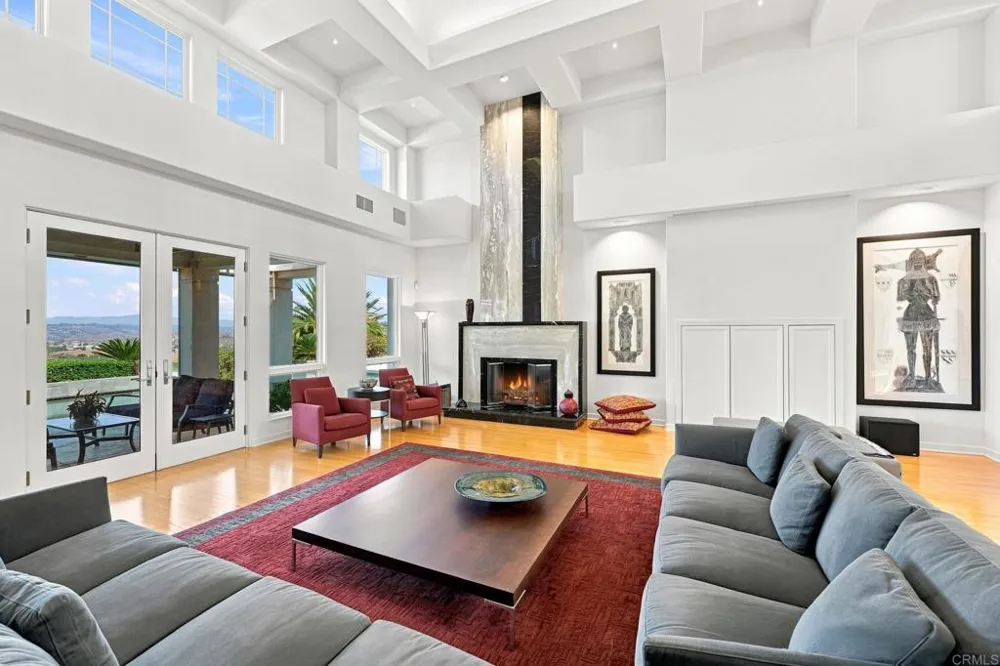 30306 Via Maria Elena Bonsall, CA 92003