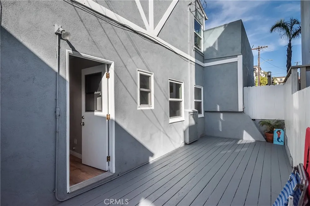 138 35th Street Hermosa Beach, CA 90254