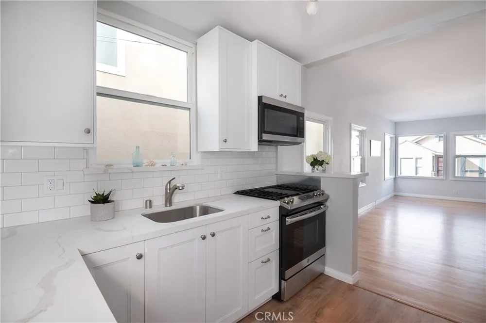 138 35th Street Hermosa Beach, CA 90254