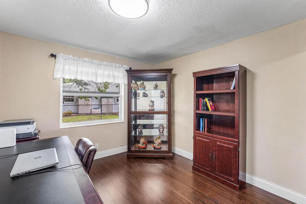 4025 NW 105TH AVENUE Coral Springs, FL 33065