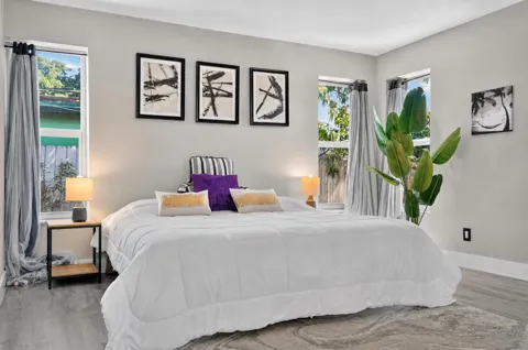 27 NW 14th Avenue #C