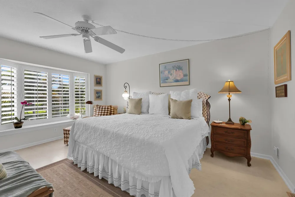 475 Tequesta Drive #16 Tequesta, FL 33469
