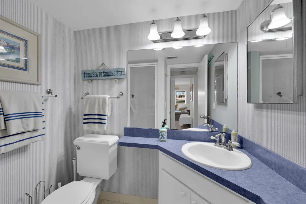 475 Tequesta Drive #16 Tequesta, FL 33469
