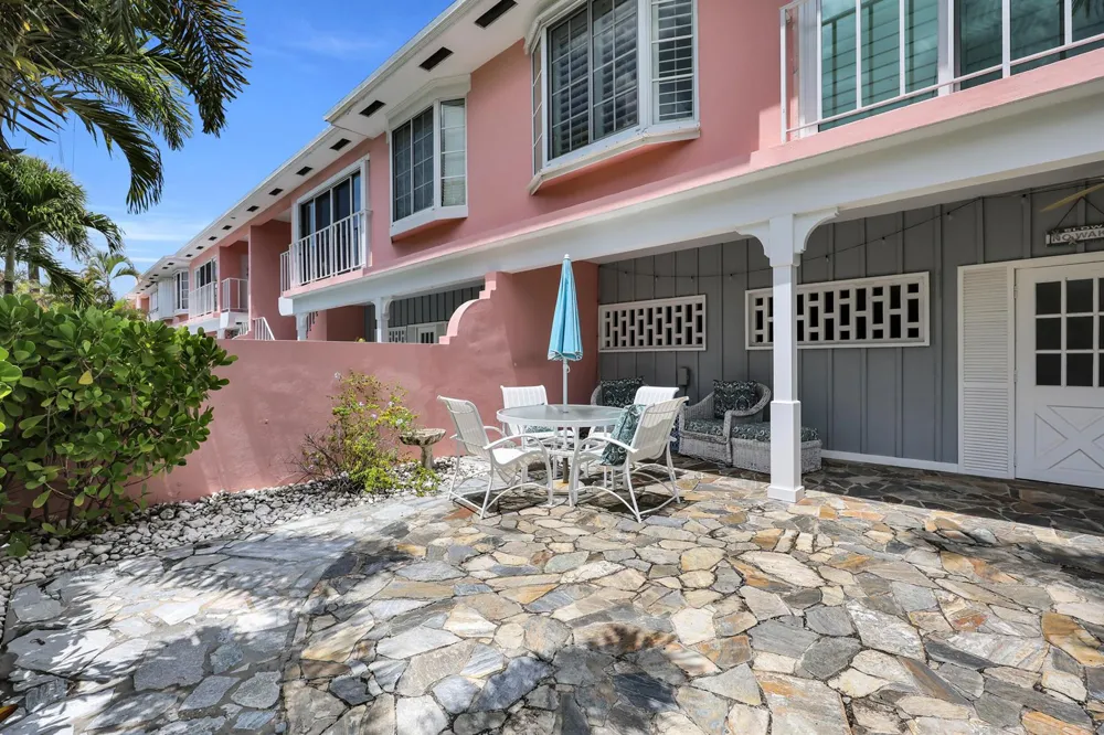 475 Tequesta Drive #16 Tequesta, FL 33469